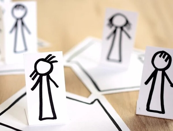 자가격리 지침을 어긴 자를 대상으로 하는 손목밴드 착용 방안이 추진되고 있다.(픽사베이 이미지)