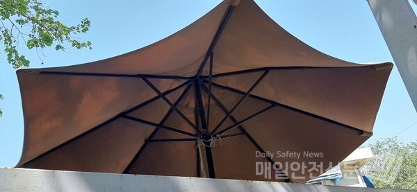[주말날씨, 내일날씨] 8일 밤부터 전국으로 확산된 비가 주말인 9일까지 이어질 것으로 보인다.(매일안전신문DB)