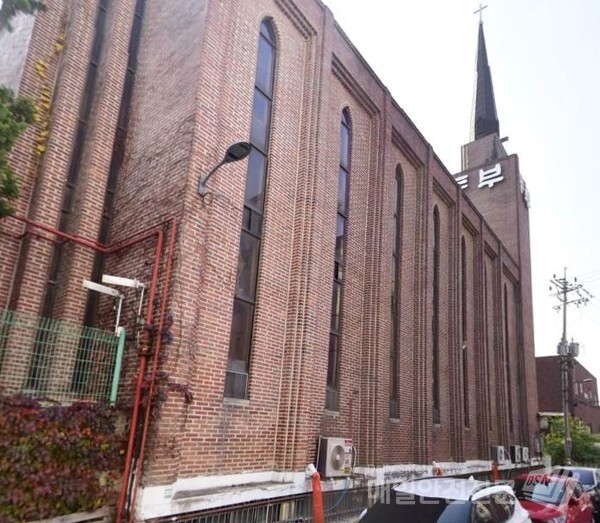 수원동부교회가 지난 29일 코로나19 확진자 발생에 따라 자진 폐쇄했다.(사진=매일안전신문 DB)