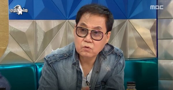 조영남이 '그림 대작' 사기혐의로 재판에 넘겨졌으나 대법원에서 무죄를 최종 확정했다.(사진=MBC '라디오스타')