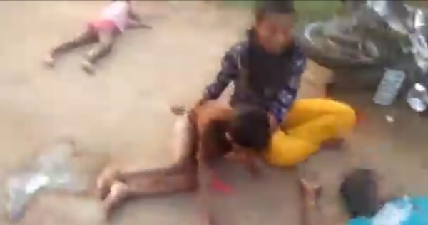 지난 5월7일 새벽 인도 남부 안드라프라데시주의 LG화학 공장 가스누출 사고로 길거리에 아이와 시민이 쓰러져 있다.(트위터 동영상 캡처)