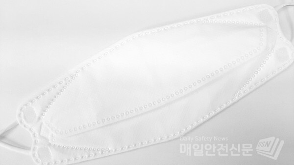 식약처가 매점매석 마스크 856만장과 11개 업체를 적발했다.(사진=매일안전신문 DB)