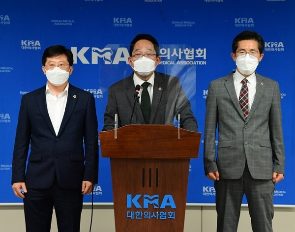 지난 7일 대한의사협회는 9월 7일부터 무기한 총 파업을 예고했다.(사진, 의협 제공)