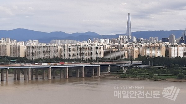 서울의 아파트 단지 전경. /신윤희 기자