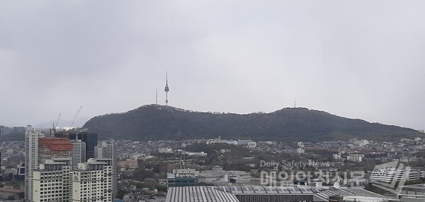 서울 중심에 남산이 위치해 있다. 남산이라는 이름은 전국에 101개나 되는 것으로 드러났다. /신윤희 기자