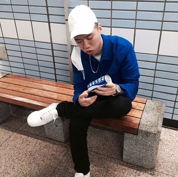 비와이가 여자친구와 결혼한다는 소식을 알렸다 (사진, 비와이 인스타그램 캡처)