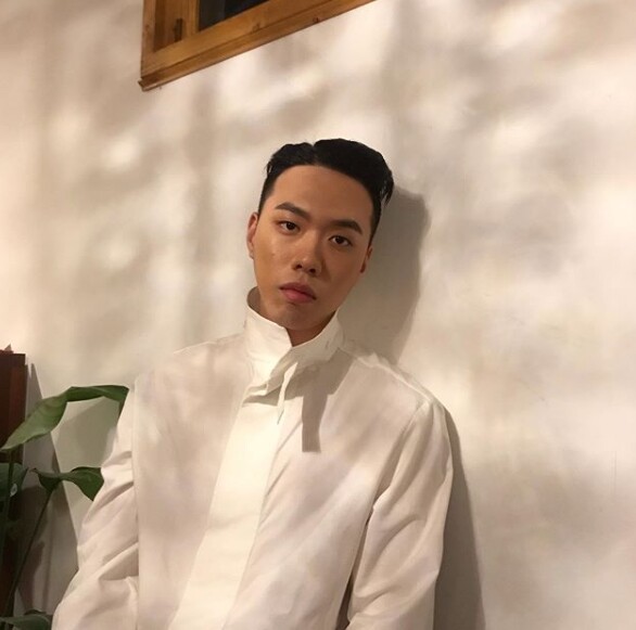 비와이가 여자친구와 결혼한다는 소식을 알렸다 (사진, 비와이 인스타그램 캡처)