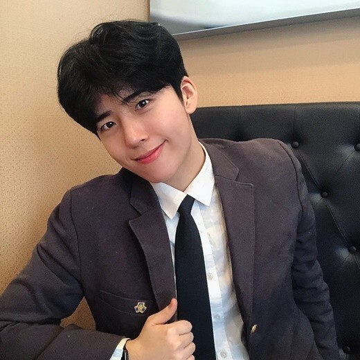 박보검 닮은꼴 민서공이가 화제다 (사진, 민서공이 SNS 캡처)