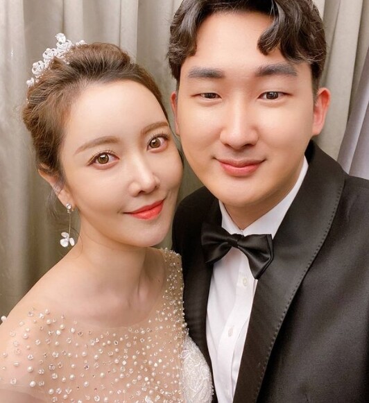배우 한민채가 9살 연하 회사원과 결혼해 화제다 (사진, 한민채 인스타그램 캡처)