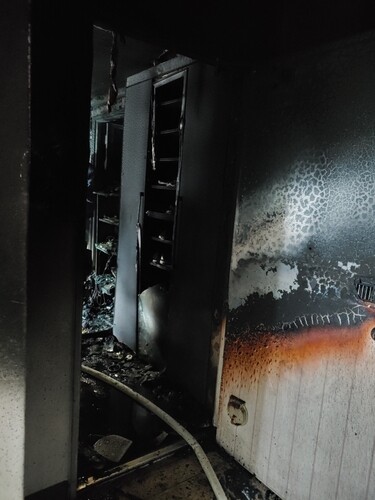 부산 금정구 한신아파트에서 불이 나 주민 1명이 사망했다.(사진=부산경찰청 / 연합뉴스 제공)