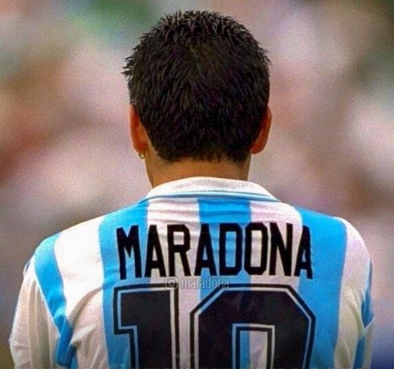 마라도나의 사망이 전세계 축구팬들에게 충격을 자아내고 있다 (사진, 마라도나 인스타그램 캡처)