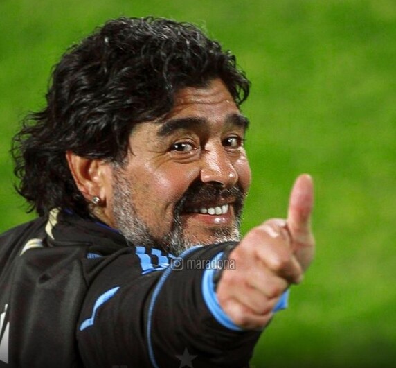 마라도나의 사망이 전세계 축구팬들에게 충격을 자아내고 있다 (사진, 마라도나 인스타그램 캡처)