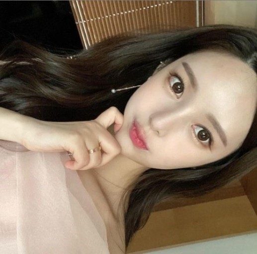 전선욱♥ 야옹이 작가가 화제다 (사진, 야옹이 인스타그램 캡처)