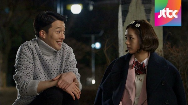 '간 떨어지는 동거' 장기용과 이혜리가 화제다 (사진, JTBC '선암여고 탐정단' 캡처)