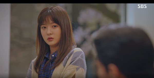 '펜트하우스' 민설아 역 조수민이 화제다 (사진, SBS '펜트하우스' 캡처)