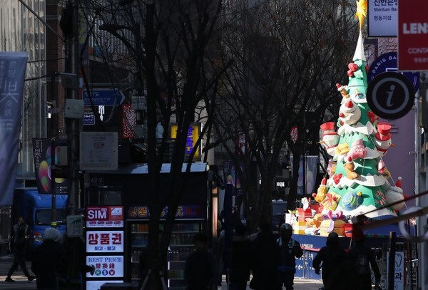 경기도가 23일 0시부터 5인 이상 모임을 금지한다.(사진=연합뉴스 제공)