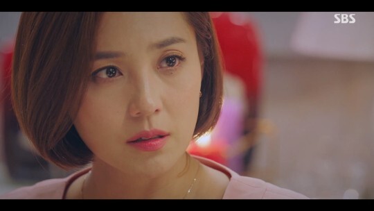 '펜트하우스' 유진이 맡은 오윤희 역이 남자가 아니냐는 의혹이 제개됐다 (사진, SBS '펜트하우스' 캡처)