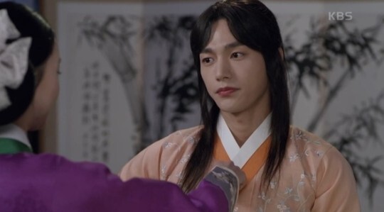 '암행어사' 이이경과 김명수가 여장을 해 화제다 (사진, KBS2TV ‘암행어사-조선비밀수사단’ 캡처)