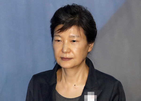 박근혜 전 대통령 코로나 확진자와 밀접 접촉으로 오늘 진단 검사(사진, 연합뉴스)