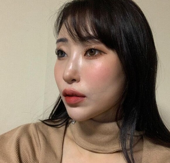 이세영이 악플로 인해 쌍꺼풀 수술을 강행했다 (사진, 이세영 인스타그램 캡처)