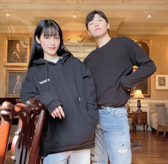 '우이혼'에 출연중인 최고기와 유깻잎 (사진, 최고기 인스타그램 캡처)