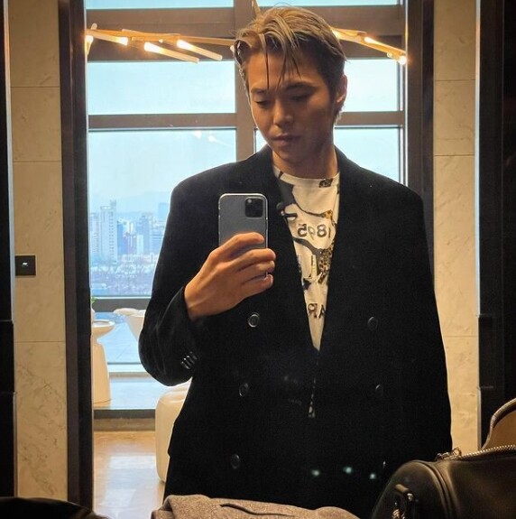 박은석이 강아지 파양 의혹에 휩싸였다 (사진, 박은석 인스타그램 캡처)