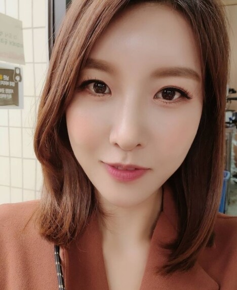 가수 진달래가 학폭 사실을 인정했다 (사진, 진달래 인스타그램 캡처)