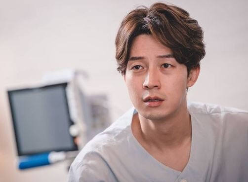 허경환이 회사돈 27억원을 횡령한 동료의 배신에 대해 심경을 밝혔다.(사진=허경환 인스타그램 캡처)