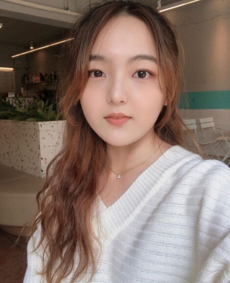 (여자)아이들 수진의 학폭 논란과 배우 서신애 반응이 화제다 (사진, 서신애 인스타그램 캡처)