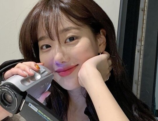 고영욱 발언과 학폭 논란에 휩싸인 에이프릴 나은(사진, 이나은 인스타그램 캡처)