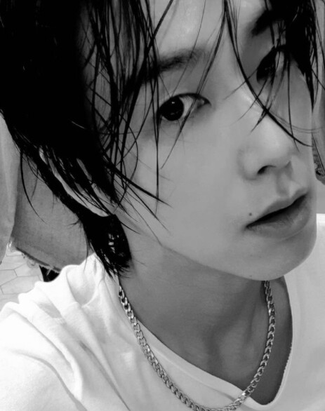 유노윤호가 방역지침을 어긴 것에 대한 사과문을 올렸다 (사진, 유노윤호 인스타그램 캡처)