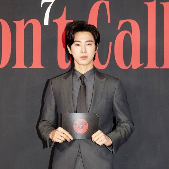 유노윤호가 코로나19 방역 수칙을 어긴 사실이 보도 됐다 (사진, 유노윤호 인스타그램 캡처)