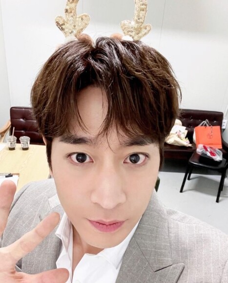 신화 에릭이 김동완과의 관계에 대해 입장을 밝혔다 (사진, 에릭 인스타그램 캡처)