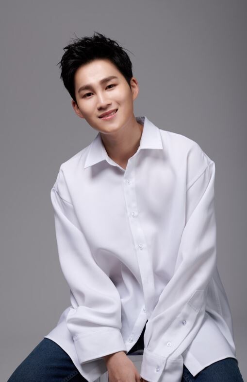 김희재가 데뷔 1주년을 맞아 팬 '희랑별' 이름으로 365만원을 기부했다.(사진=블리스엔터테인먼트 제공)