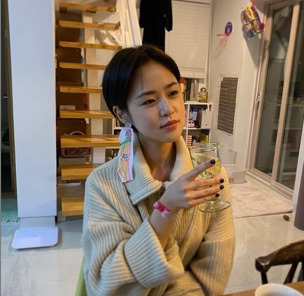 '부부의 세계'에 출연했던 심은우가 학폭 사실을 인정했다 (사진, 심은우 인스타그램 캡처)