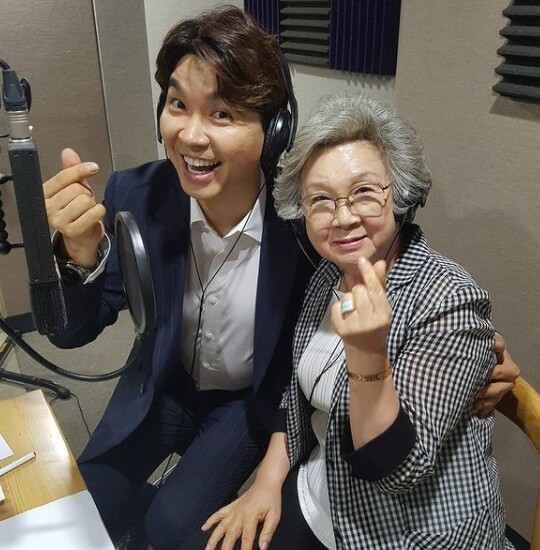 박수홍 가족이 네티즌들에게 눈길을 받고 있다 (사진, 박수홍 인스타그램 캡처)