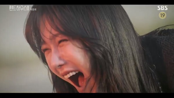 오열하는 심수련 (사진, SBS '펜트하우스2' 캡처)