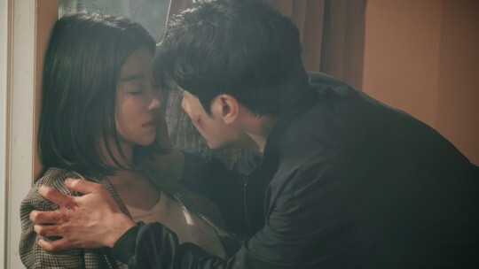 배우 서예지 논란 속 ‘내일의 기억’이 박스오피스 1위를 차지했다 (사진, ‘내일의 기억’ 스틸컷 제공)