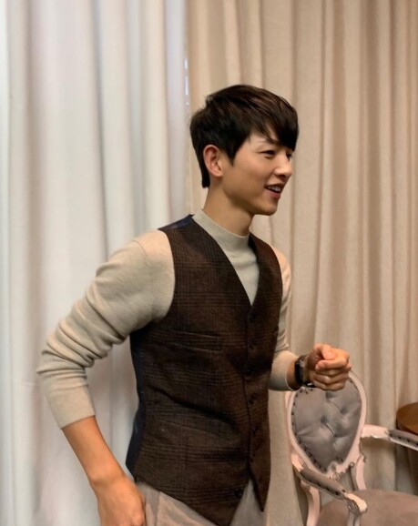 '빈센조' 비빔밥 PPL 사건을 사과한 송중기 (사진, 송중기 인스타그램 캡처)