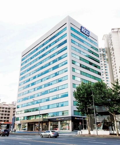 저평가 매력으호 추천주에 이름을 올린 KCC.