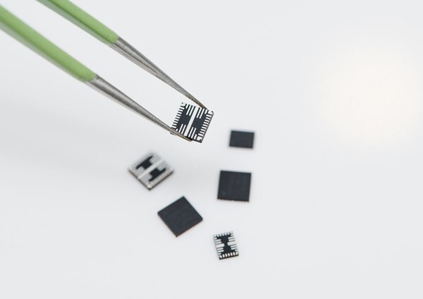 삼성전자가 DDR5 D램 모듈용 전력관리반도체를 공개했다.(사진, 삼성전자 제공)