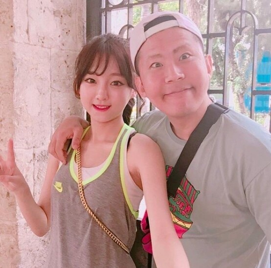 서로에 대한 폭로를 하며 진흙탕 싸움을 하고 있는 BJ철구와 외질혜(사진, 외질혜 인스타그램 캡처)