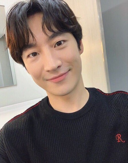 '모범택시' 종영 소감을 밝힌 배우 이제훈 (사진, 이제훈 인스타그램 캡처)