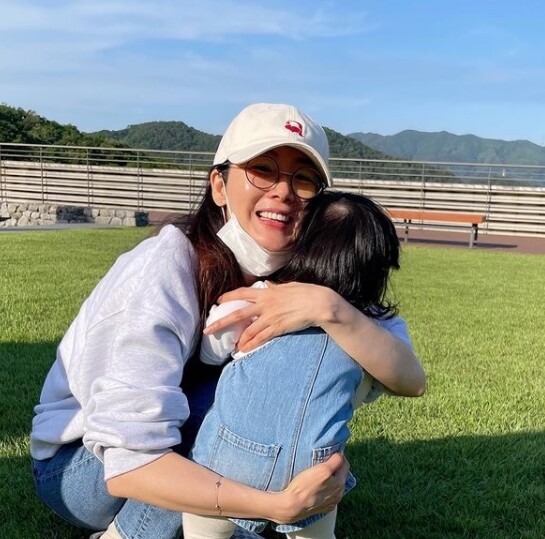 (사진, 최지우 인스타그램 캡처)