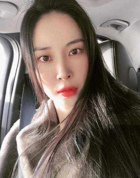 (사진, 이샘 인스타그램 캡처)