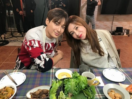 11살 연상 김선경과 이지훈 (사진, 이지훈 인스타그램 캡처)