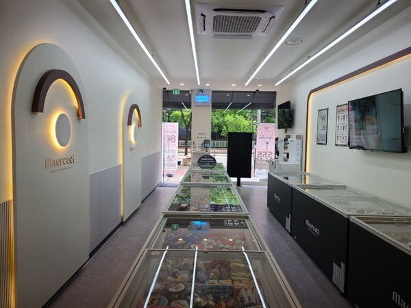 메르쎄시 천천대일점 내부