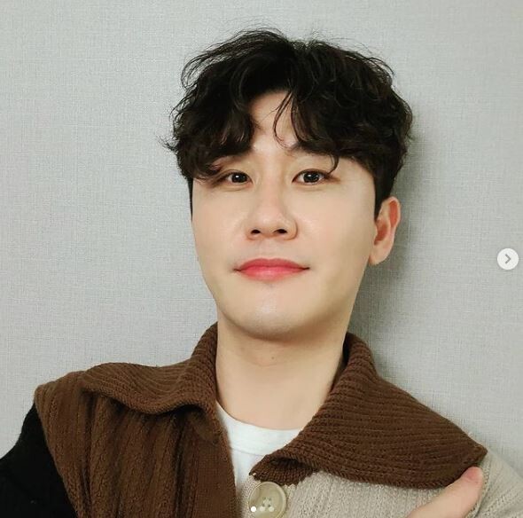 가수 영탁이 장민호에 이어 코로나19 확진됐다.(사진, 영탁 인스타그램 캡처)