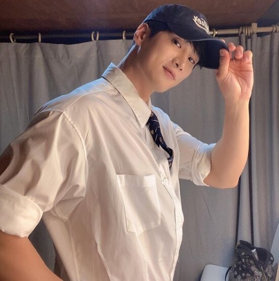 (사진, 안보현 인스타그램 캡처)