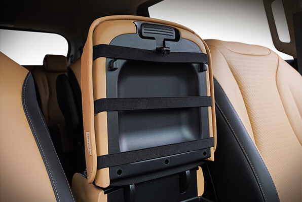 케이엠모터스 퀄팅 팔 쿠션 제품 이미지. [이미지제공=케이엠모터스]